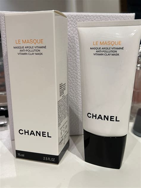 Chanel le masque